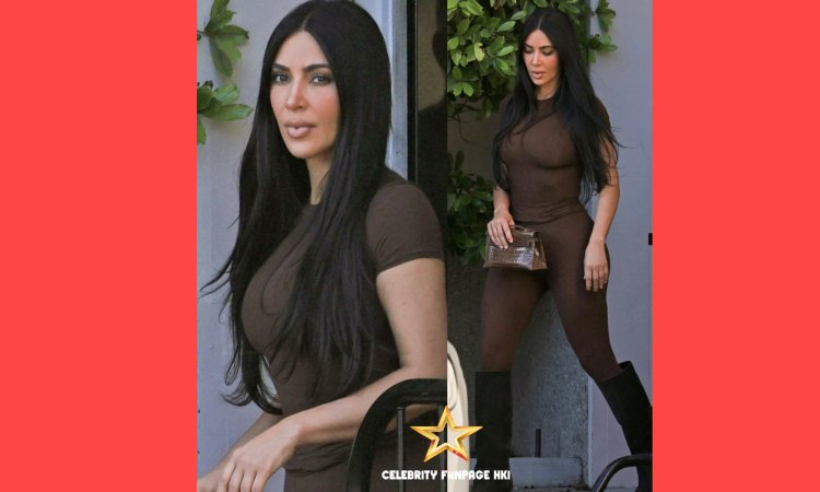 Kim Kardashian volta a usar cabelo preto para jogo de basquete de Son Saint