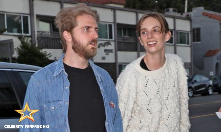 Maya Hawke & Boyfriend Christian Lee Hutson é visto em um jantar