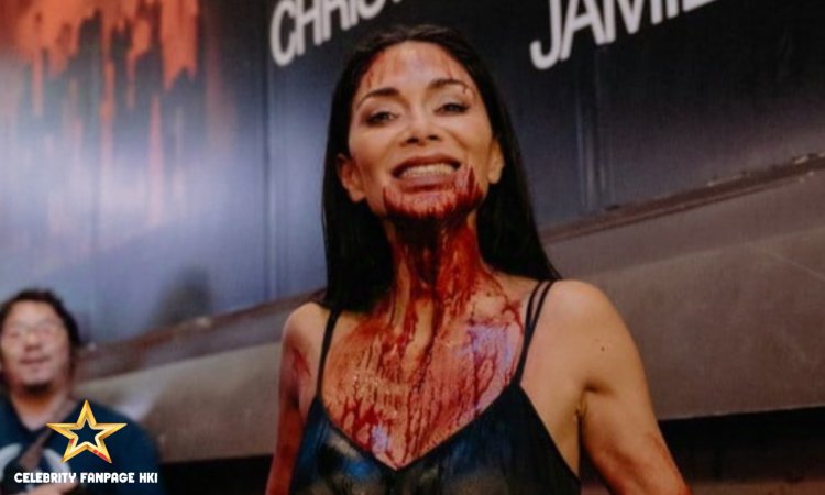 Nicole Scherzinger cumprimenta fãs enquanto se encharcada de sangue após a primeira apresentação de “Sunset Boulevard” na Broadway!