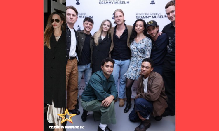 Angelina Jolie apoia seu musical da Broadway 'The Outsiders' em evento em Nova York!