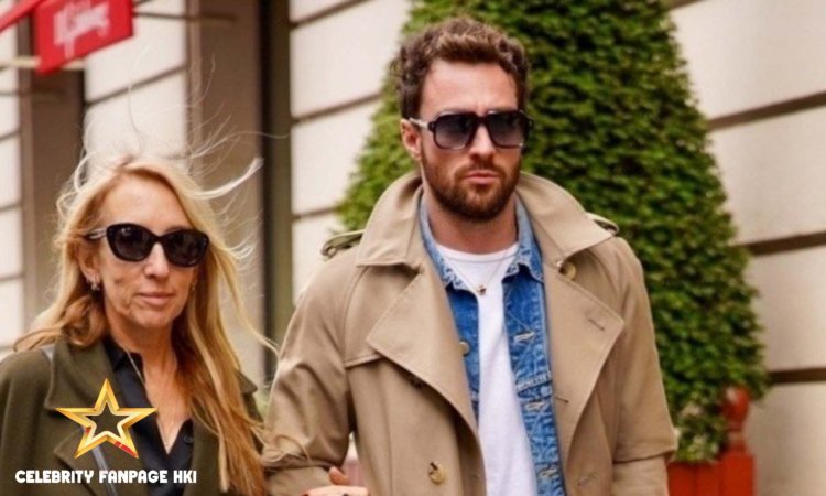 Aaron Taylor-Johnson e Sam fazem um casal elegante durante o jogo em Paris