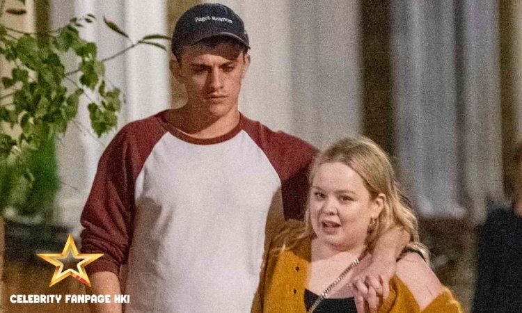 Nicola Coughlan e Jake Dunn confirmam romance enquanto mostram PDA em Londres