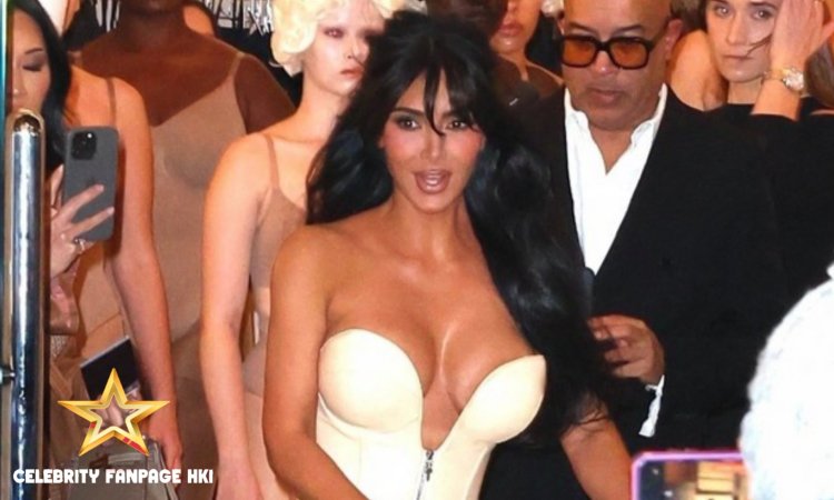 Kim Kardashian deixa evento SKIMS em scooter de mobilidade após sofrer pé quebrado