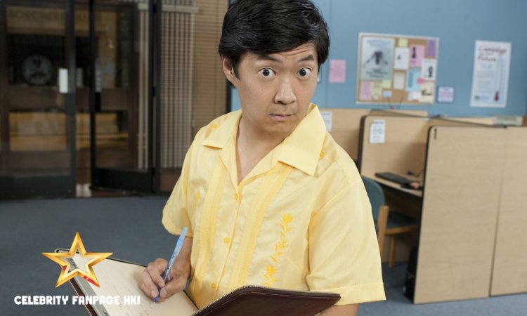 Ken Jeong diz Comunidade roteiro de filme 'me fez emocional'