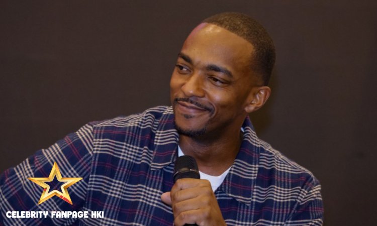 Anthony Mackie Retoma o Passado da Família Enquanto Promove 'Capitão América: Admirável Mundo Novo'