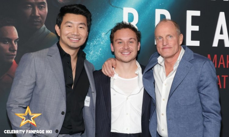 Simu Liu, Finn Cole e Woody Harrelson saem para a estreia de 'Last Breath' em Nova York