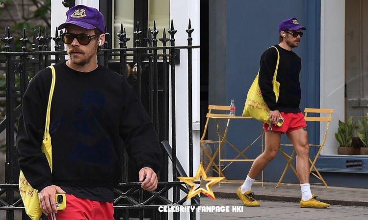 Harry Styles exibe seu físico musculoso em um shortinho minúsculo enquanto faz recados em Londres