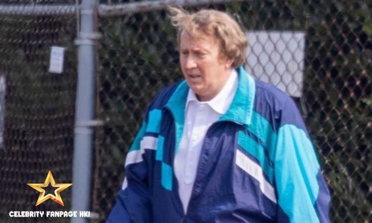 Nicolas Cage está quase irreconhecível como a lenda da NFL John Madden no filme biográfico de 'Madden' ambientado em Atlanta